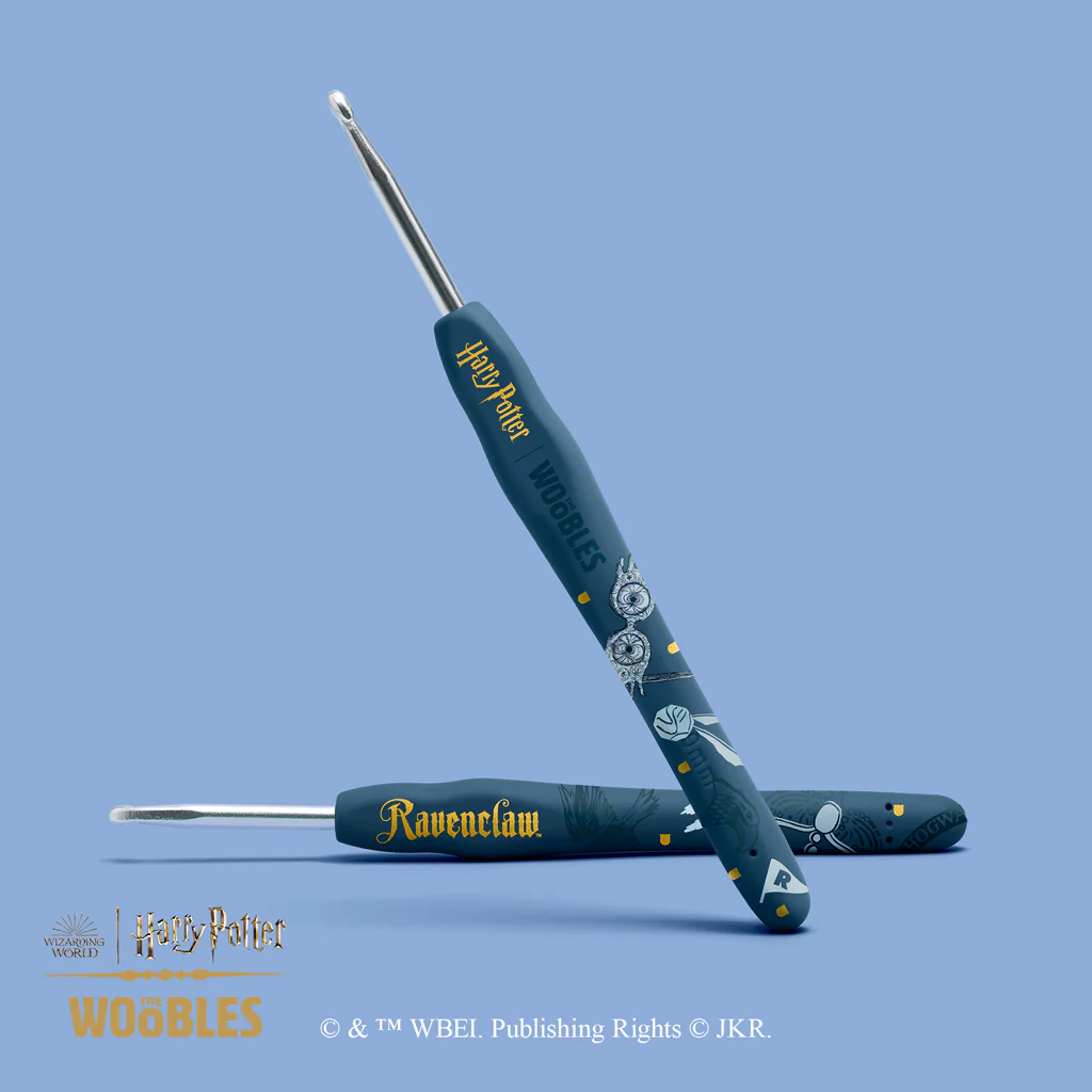 Ravenclaw™ Raven and Scarf Bundle - Image 3